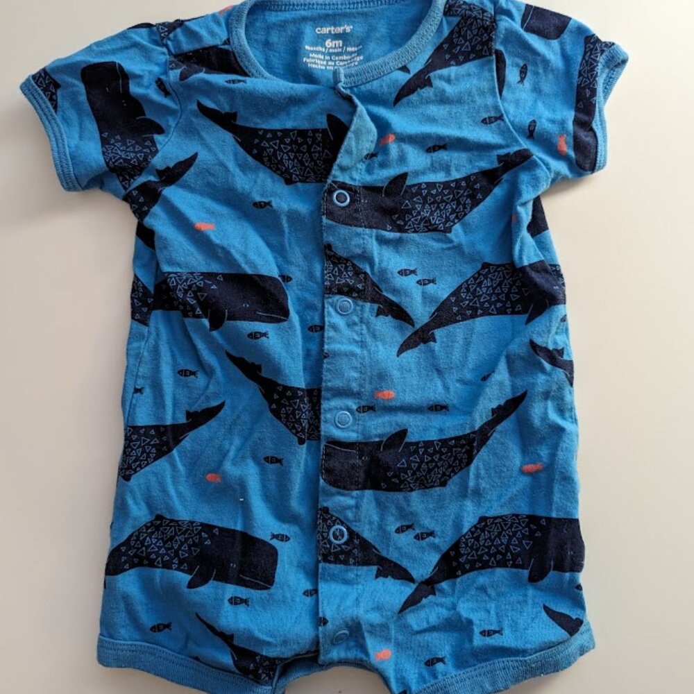 Carter's whale print shortie snap set
